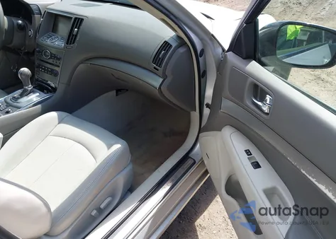 2013 Infiniti G37X z USA, uszkodzony, nr VIN JN1CV6AR8DM751850